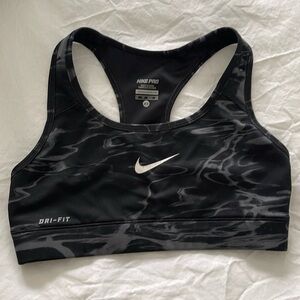 Nike sports bra marble, xs